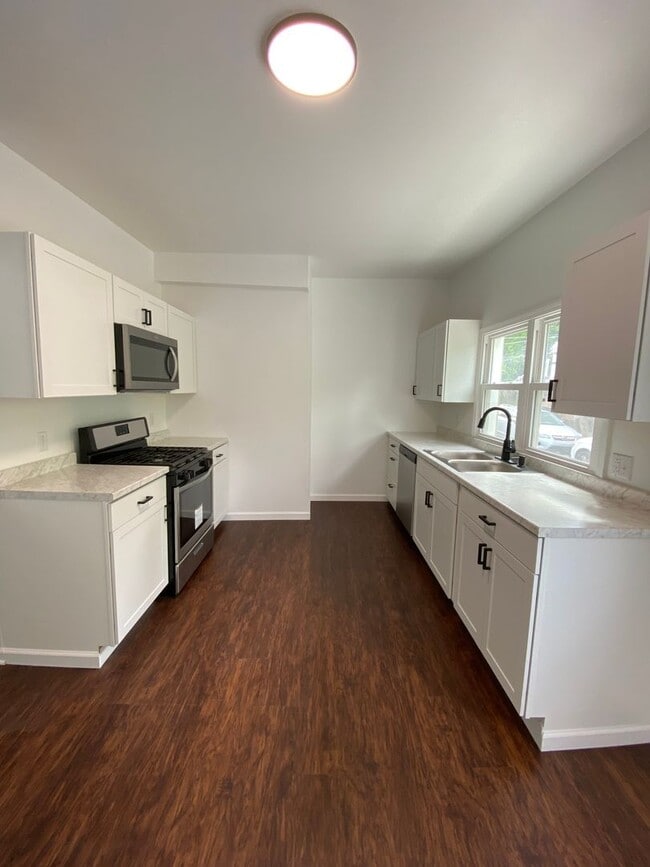 property at 924 Excelsior St