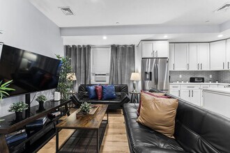 1011 Bennington St in Boston, MA - Building Photo - Building Photo