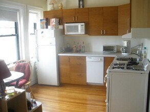 533 Newbury St, Unit 2F in Boston, MA - Foto de edificio - Building Photo