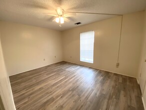 Baywood Apartments in Houma, LA - Building Photo - Building Photo