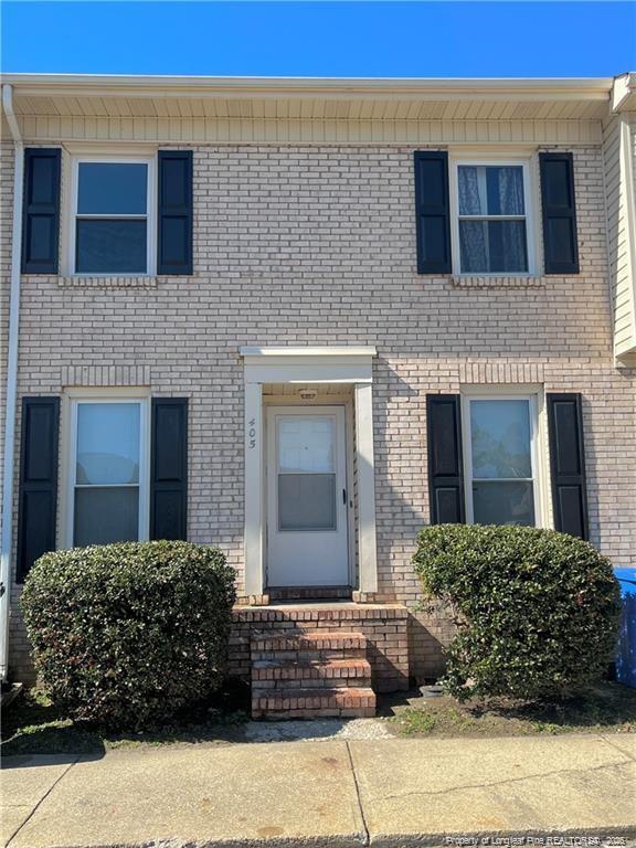 405 Kirkcaldy Ct
