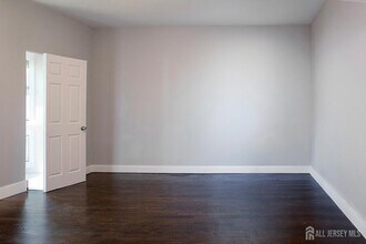 52 Smith St in Newark, NJ - Building Photo - Building Photo