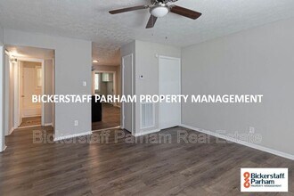 1200 20th Ave S in Phenix City, AL - Foto de edificio - Building Photo