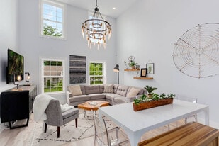 319 NW A St in Bentonville, AR - Building Photo