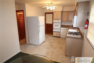 101 Stelton Rd in Piscataway, NJ - Building Photo - Building Photo