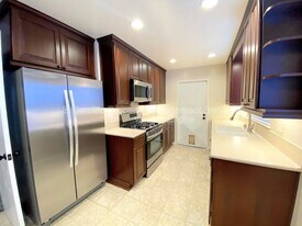 14702 La Fonda Dr in La Mirada, CA - Building Photo