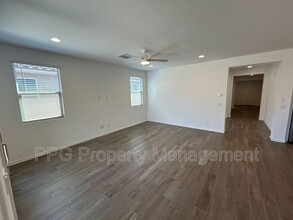 16768 W Sierra St in Surprise, AZ - Building Photo - Building Photo