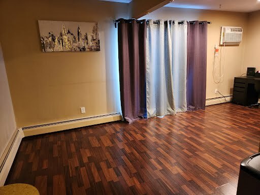 946 Westbrooke Way, Unit 4 in Hopkins, MN - Building Photo - Building Photo
