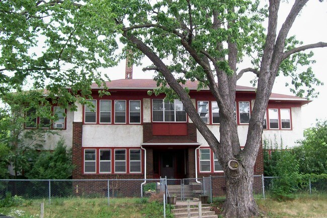 2800 Park Ave in Minneapolis, MN - Foto de edificio - Building Photo