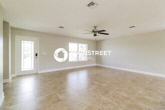 2517 19th St W in Lehigh Acres, FL - Building Photo - Building Photo