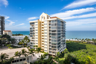 Beach House at Naples Cay in Naples, FL - Foto de edificio - Building Photo