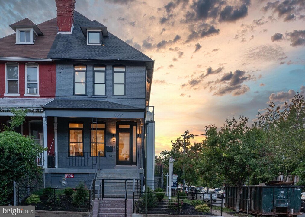3554 10th St NW-Unit -2 in Washington, DC - Building Photo