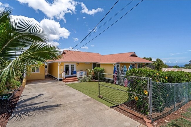 34 Ai St in Makawao, HI - Building Photo - Building Photo
