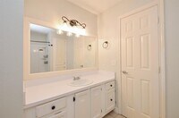 10324 Longmont Dr photo'