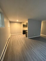 30 Gillett St, Unit 1A in Hartford, CT - Building Photo