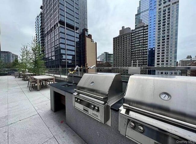 138 Willoughby St in Brooklyn, NY - Building Photo - Building Photo