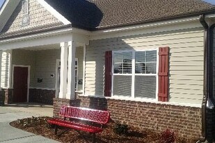 Stockton Pointe in Kinston, NC - Building Photo