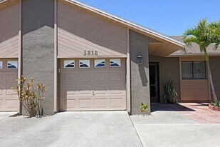 3818 SW 7th Pl in Cape Coral, FL - Building Photo