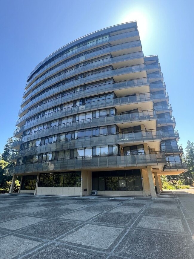 property at 1910 Evergreen Park Dr SW