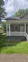 31 Ivy St in Porterdale, GA - Building Photo