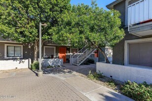 1920 E Hayden Ln in Tempe, AZ - Building Photo