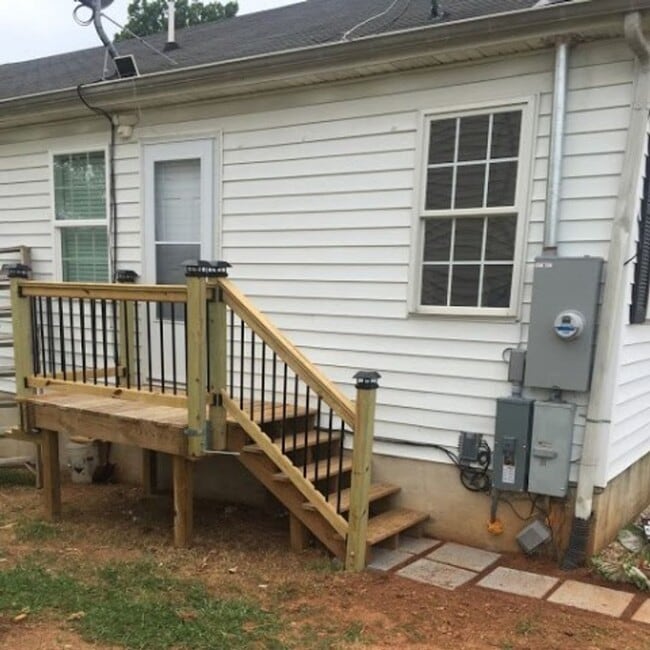 107 Hood St in Lynchburg, VA - Building Photo - Building Photo