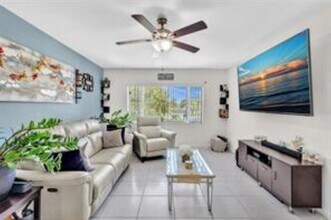 5800 NE 22nd Way, Unit 523 in Fort Lauderdale, FL - Building Photo - Building Photo