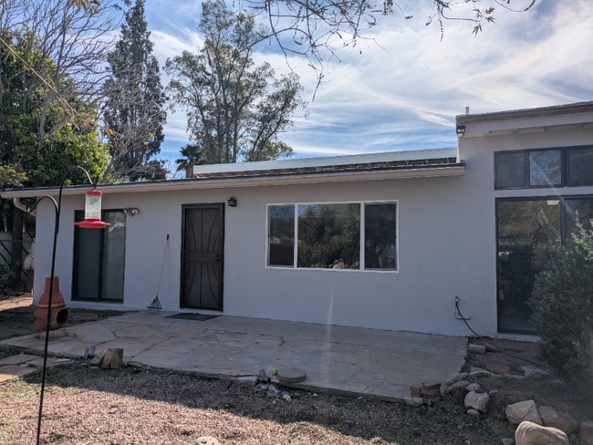 property at 1465 W Prince Rd