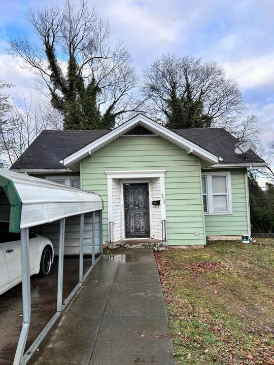 3433 Lansing Ave in Knoxville, TN - Building Photo