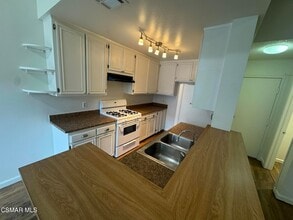 14520 Plummer St in Los Angeles, CA - Building Photo - Building Photo