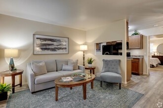 Cimarron Apartments in Mesa, AZ - Building Photo - Building Photo