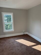 829 Park St SW, Unit 2 in Grand Rapids, MI - Building Photo - Building Photo