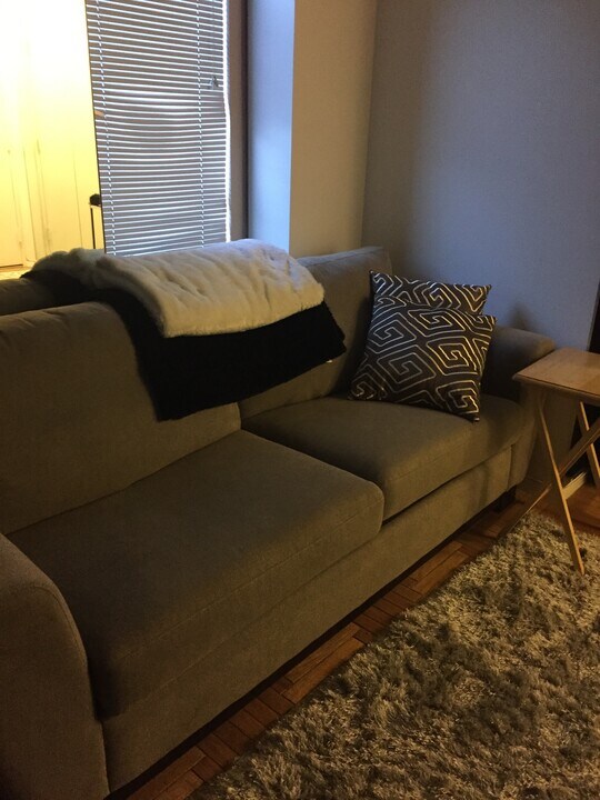 106 Central Park S in New York, NY - Building Photo