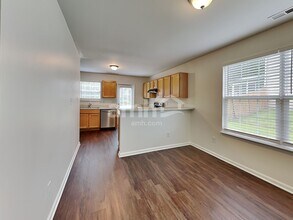 251 N Fuquay Springs Ave in Fuquay Varina, NC - Building Photo - Building Photo