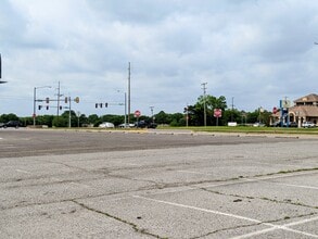 1106 S Commerce St in Ardmore, OK - Building Photo - Building Photo