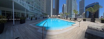 1250 S Miami Ave in Miami, FL - Building Photo