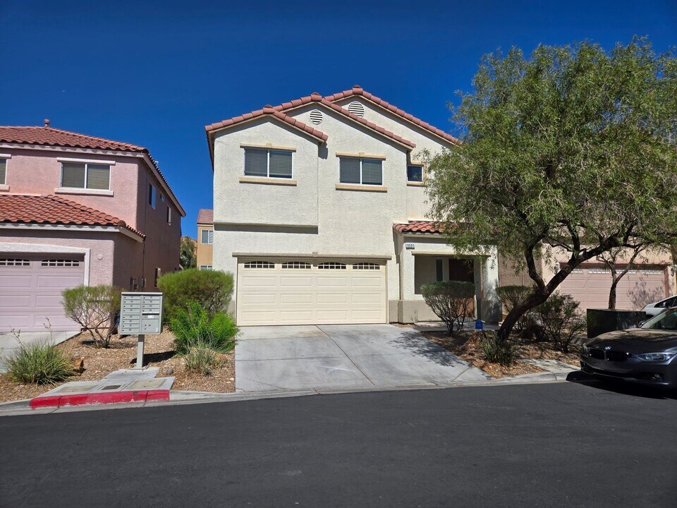9591 Bouncing Ball St in Las Vegas, NV - Building Photo