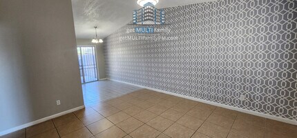 3645 N 69th Ave-Unit -11 in Phoenix, AZ - Building Photo - Building Photo