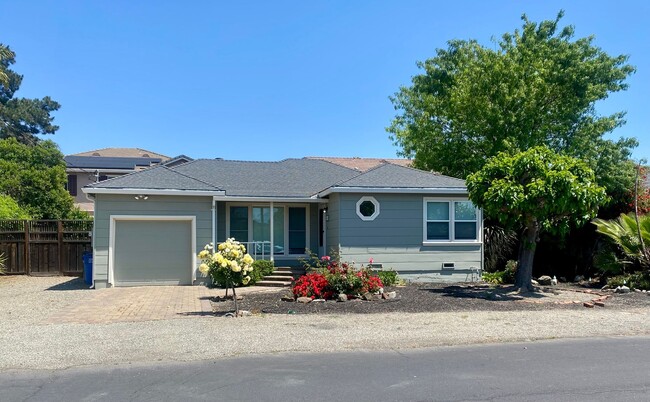 property at 1640 Humphrey Dr