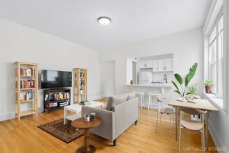 233 Kelton St, Unit 9 in Boston, MA - Foto de edificio - Building Photo