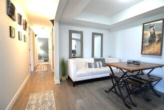 5101 Hollow Wood Ct in St. Louis, MO - Building Photo - Building Photo