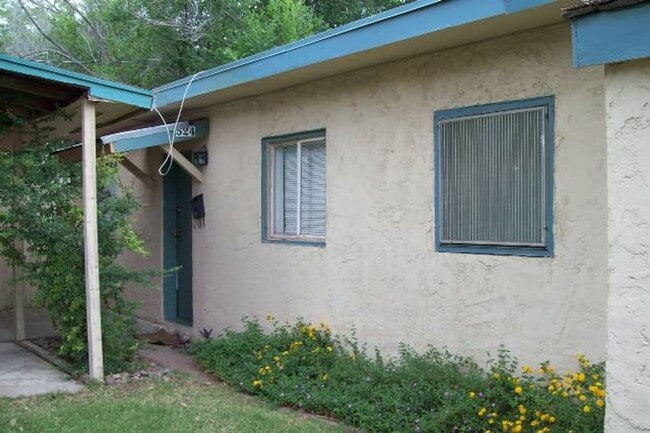 property at 524 W Howe St