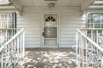 3515 Fairview Ave in Dallas, TX - Building Photo - Building Photo