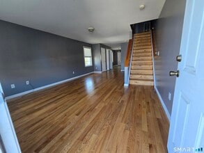 148 Granfield Ave in Bridgeport, CT - Building Photo - Building Photo