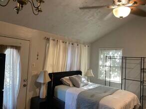 5921 Crepe Myrtle Ct in Raleigh, NC - Building Photo - Building Photo