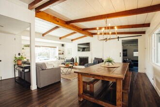 231 Hannalei Dr in Vista, CA - Building Photo - Building Photo