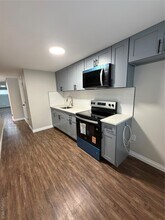 5 Dewey Rd in Commack, NY - Building Photo - Building Photo