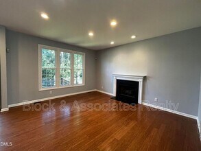 214 Castle Hayne Dr in Cary, NC - Building Photo - Building Photo