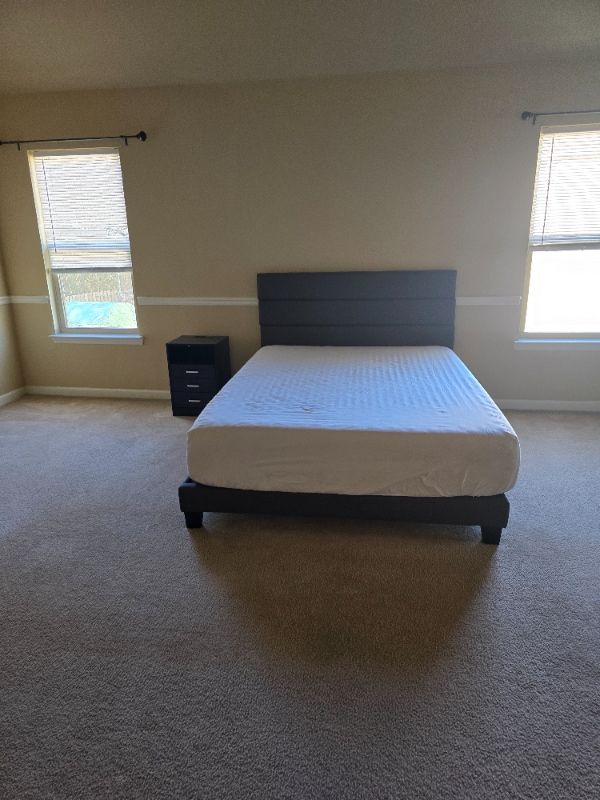 property at 2797 Huntcliffe Dr