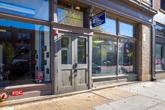 1322 W Broad St in Richmond, VA - Foto de edificio - Building Photo